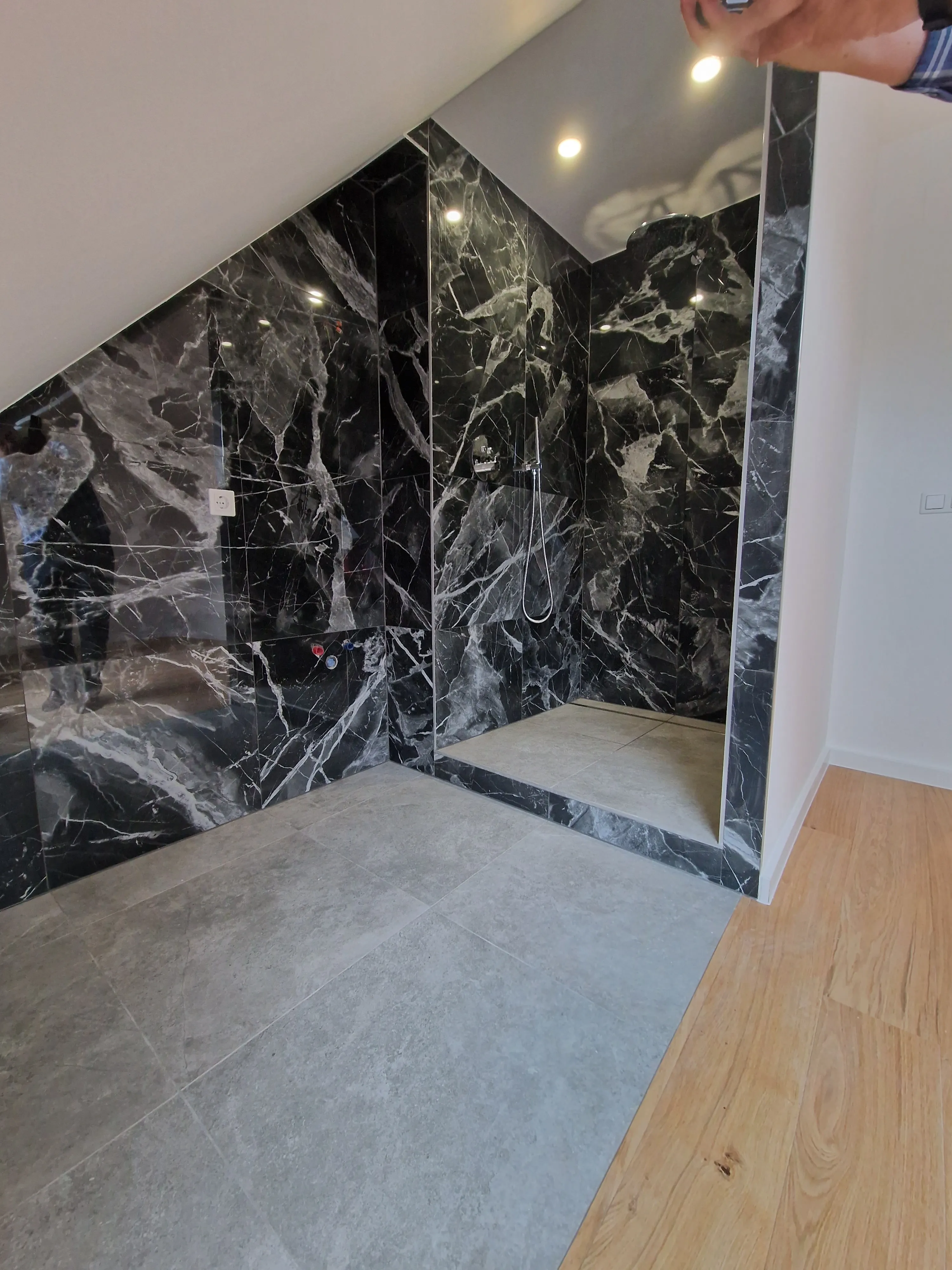 Mansarde avec mezzanine — Dalheim — photo 5